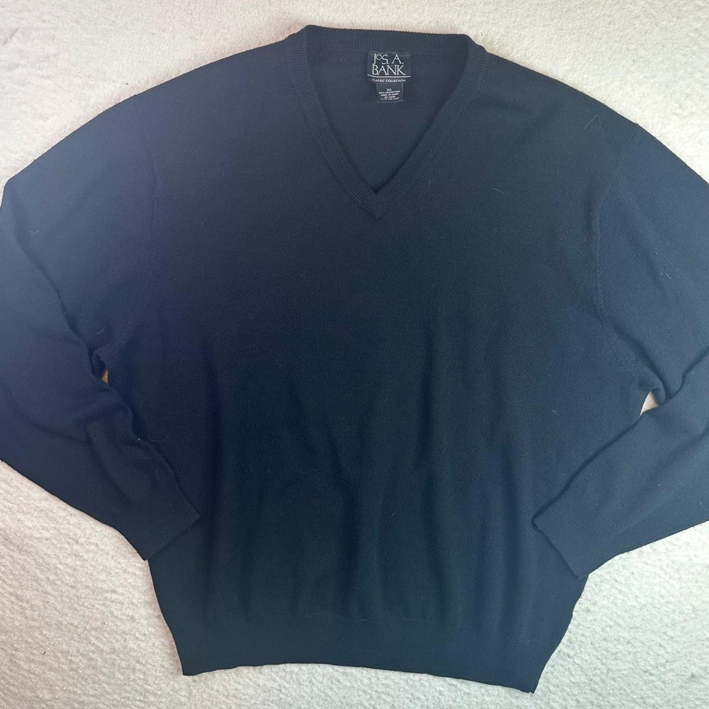 Jos A Bank Classic Collection‎ Mens XL Black V Neck Sweater 100% Merino Wool